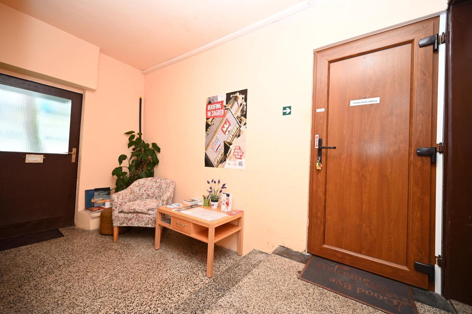 Studio Alfa I Omega Appartement Zagreb Buitenkant foto