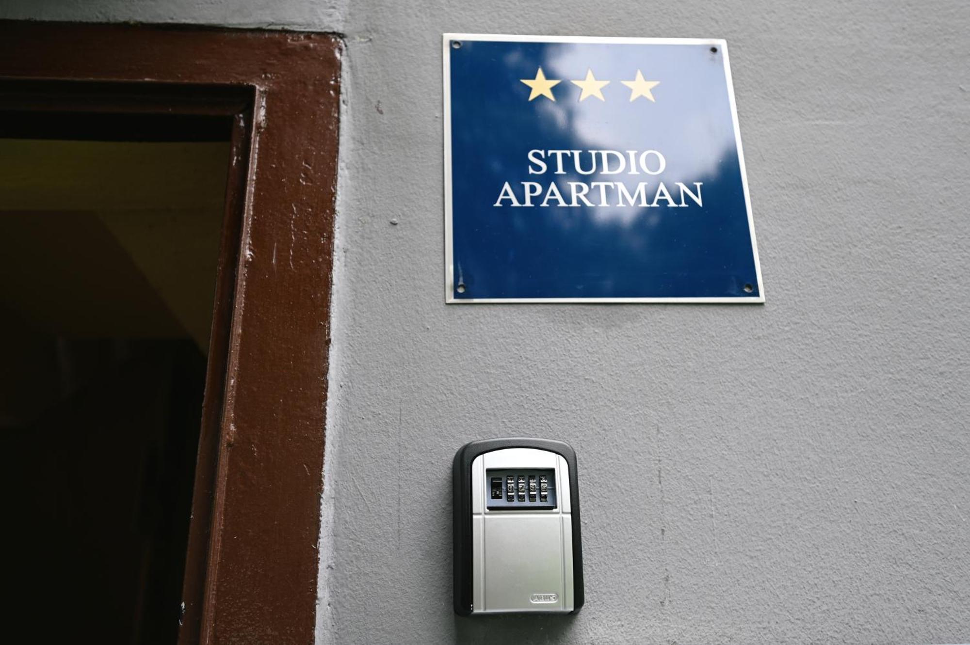 Studio Alfa I Omega Appartement Zagreb Buitenkant foto
